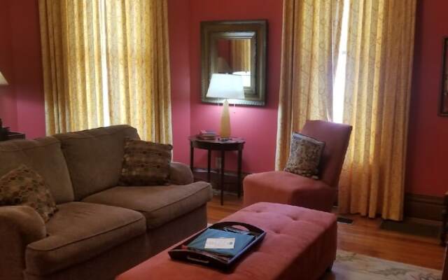 Downtown Guest Quarters Hotel