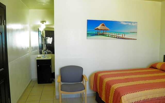 #40 Bungalow Seaside Hotel & Victors RV Park