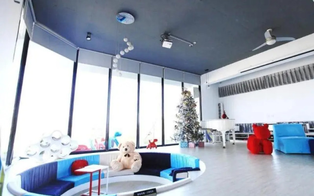 Lake Shining Hostel