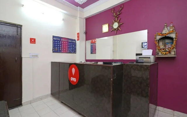 OYO 12123 Hotel Sweet Dreams