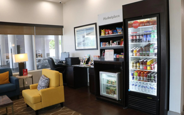 Comfort Suites Clearwater - Dunedin