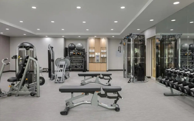 Courtyard by Marriott Edison Woodbridge