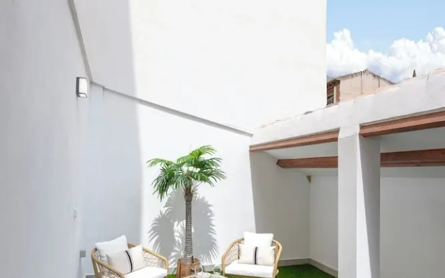 Sophisticated House With Terrace. Plaza del Realejo