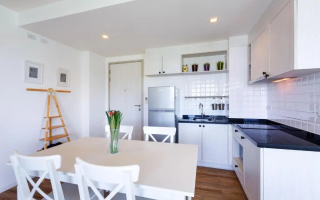 The Summer Hua Hin by Pantakarn