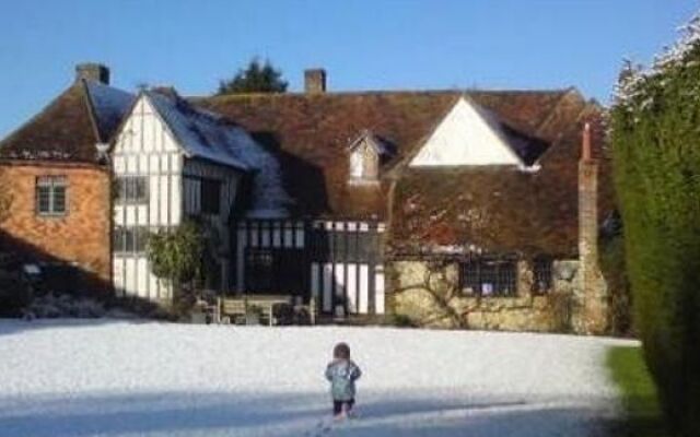 Singleton Manor