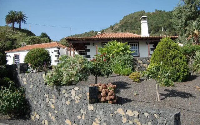 Tres Pinos y Lina Medina