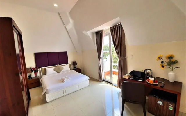 Himalaya Phoenix Dalat Boutique