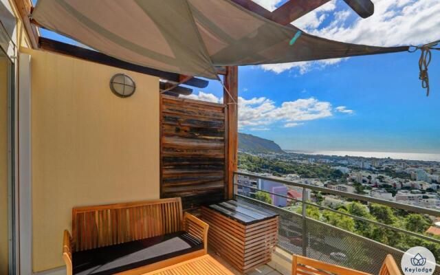 T2 - Duplex – Neptune - 34 m2 – Vue mer - Saint-Denis