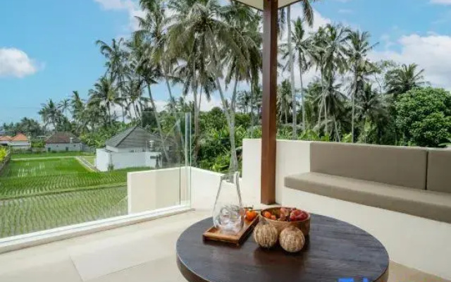 Ubud Luxury 2BR Villa with Private Pool & Rice Field View