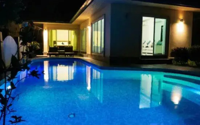 Villa Tanya @ Platinum 3br Private Pool & Jacuzzi