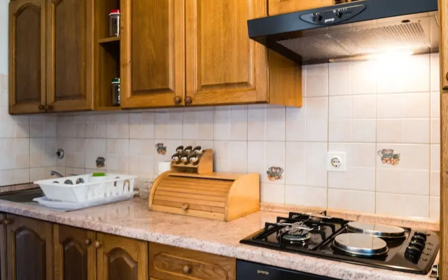 Five Bedroom Holiday House & Pool near Kanegra Beach