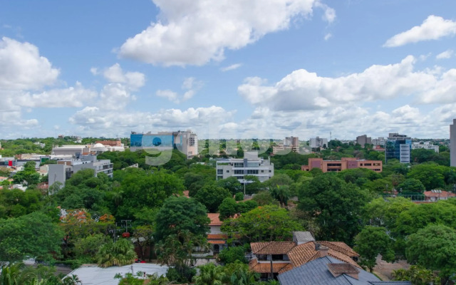 Tranquilo y cómodo apartamento en Villa Morra 2D006