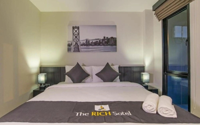 The Rich Sotel