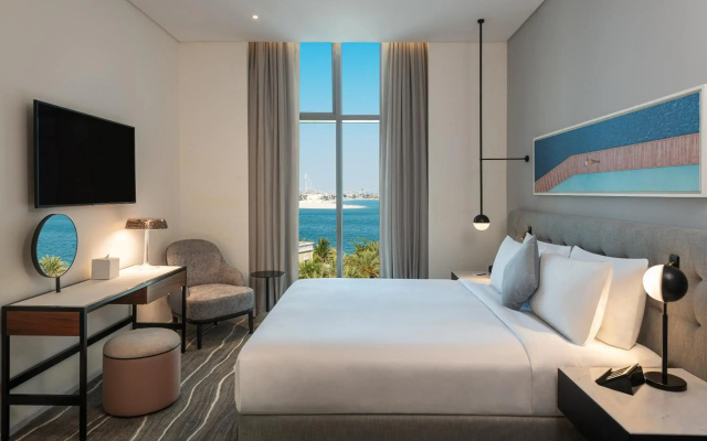 Th8 Palm Dubai Beach Resort, Vignette Collection, by IHG