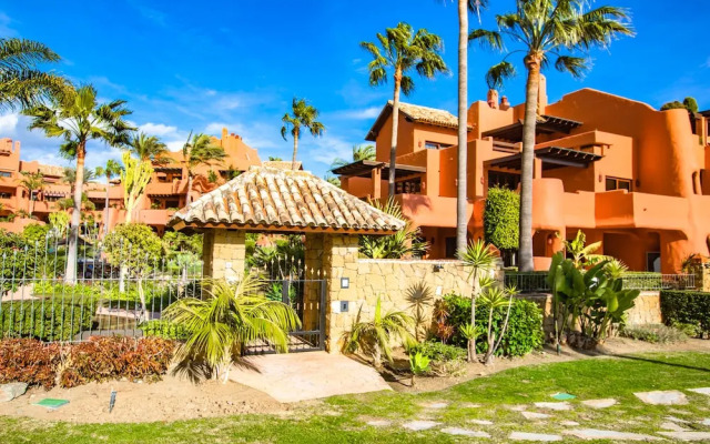 OleHolidays Torre Bermeja frente al mar y jacuzzi