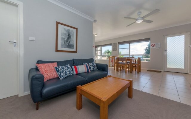 Quarterdeck, Unit 1/ 12 Magnus Street