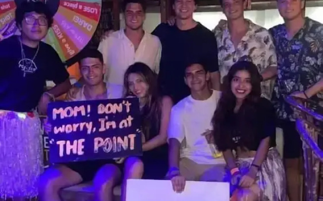 The Point Mancora - Beach Party Hostel