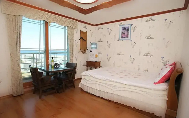 Sun Rising House