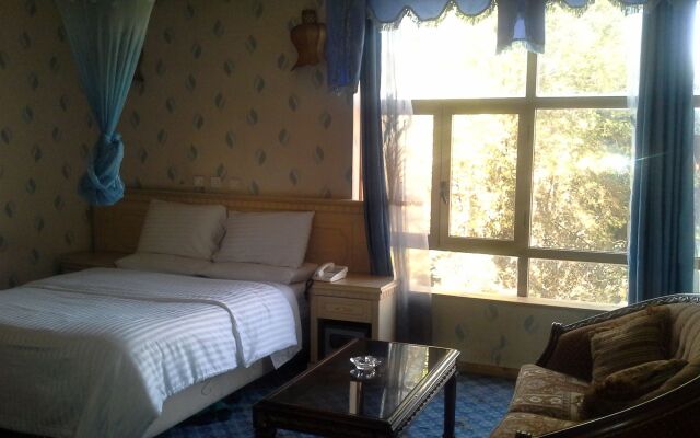 Crown Hotel