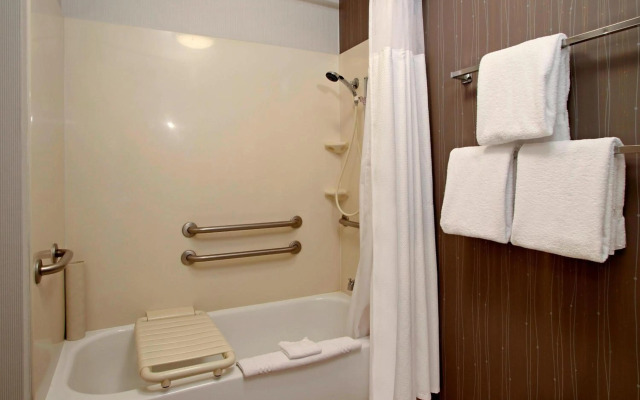 Courtyard by Marriott Oakland Downtown