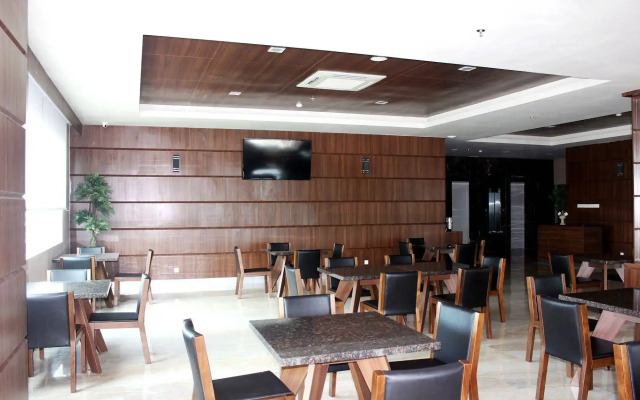 Demelia Hotel