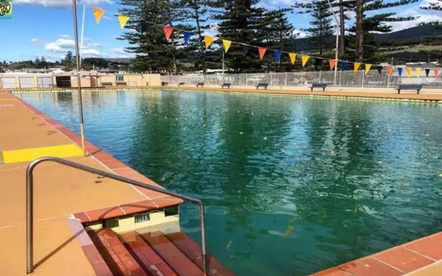 Sandon Point Coastal Abode