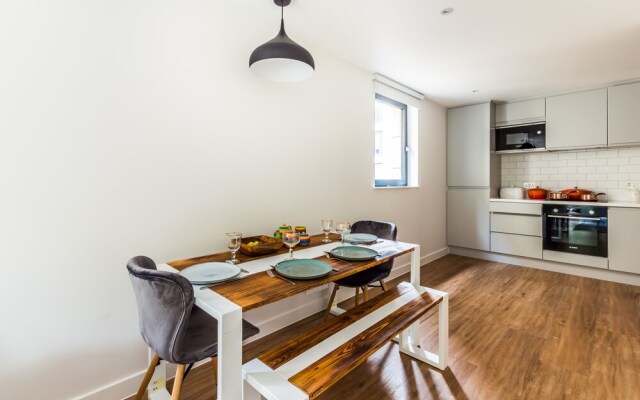 Luxury 1 Bed Castle View Apartment