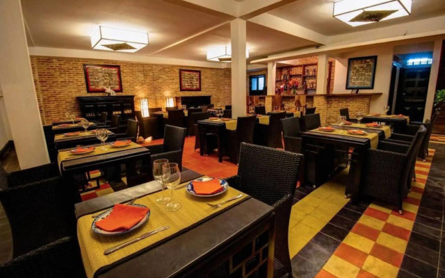 Villa Silk Road Hotel