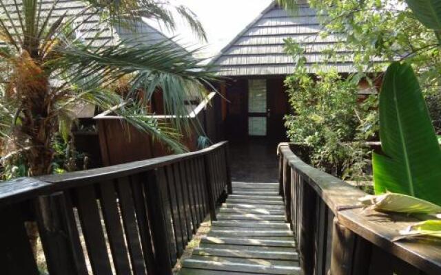 Dolphin Lodge