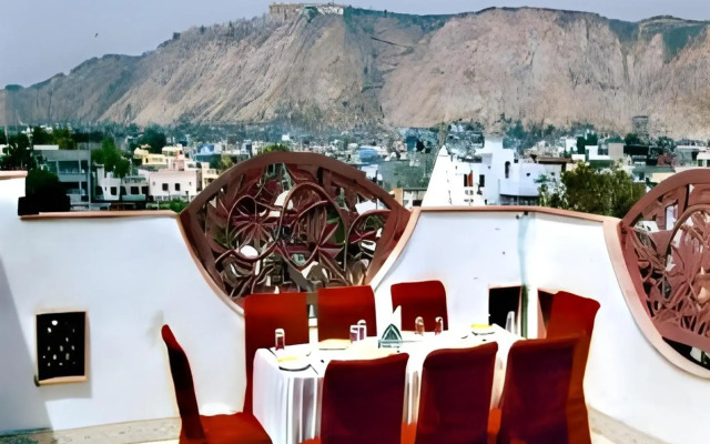 Hotel Royal Sheraton