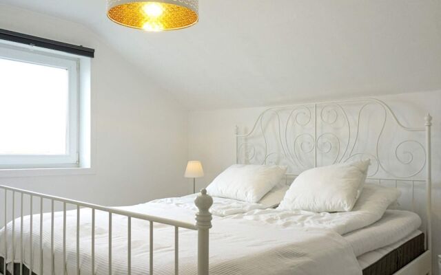 4 Person Holiday Home in Kungshamn-by Traum