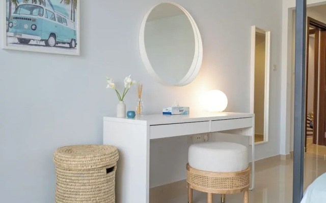 Contemporary Living by The Sea 2BD New Listing