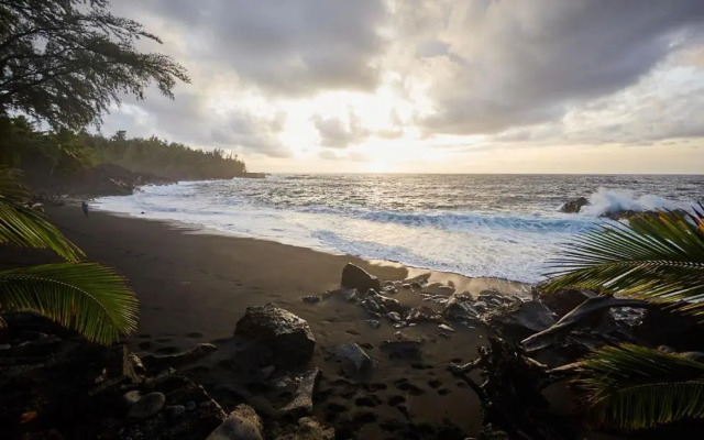Open Gate Hostel Hawaii
