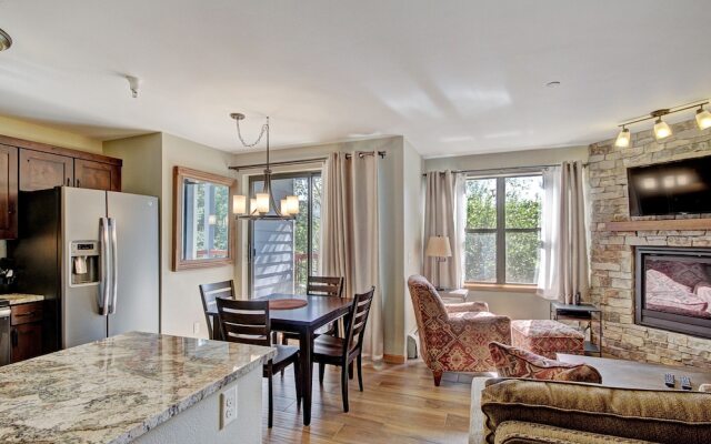 River Mtn Lodge E116C - Studio Condo by RedAwning