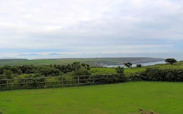 Sea and Mountain View Luxury Glamping Pods Heated