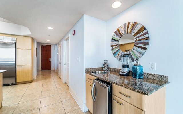 Crb1114 3 Bedroom Condo