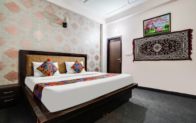 OYO Townhouse 1077 Hotel travel time