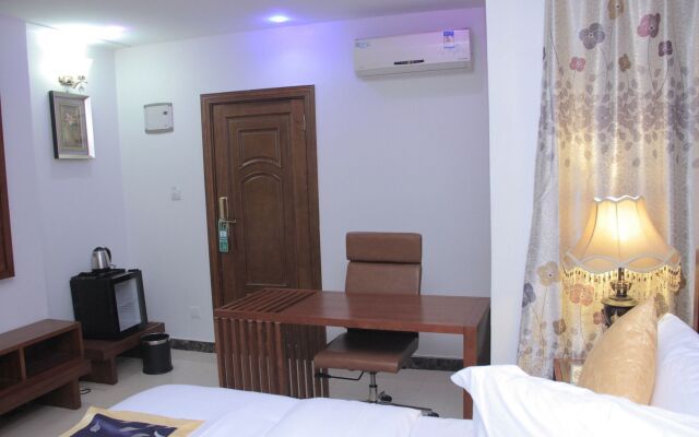 Zimbo Golden Hotel