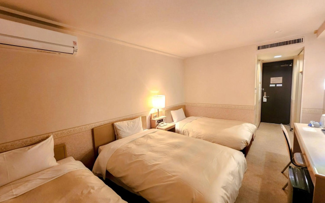 Crown Hills Kanazawa – Guest Rooms – Kanazawa