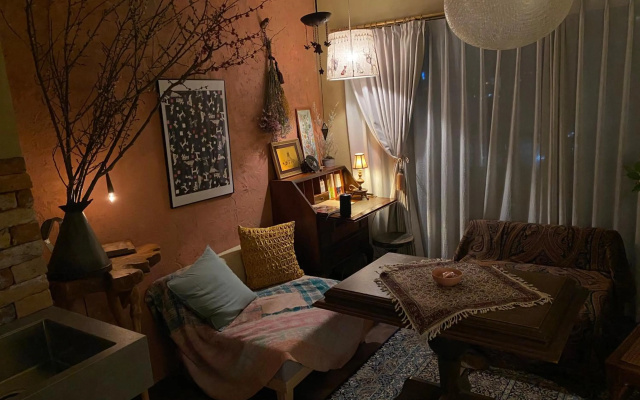 Toe Library – Guest Rooms – Tokyo