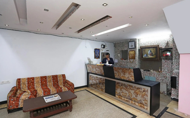 OYO 27884 Hotel 3bs House Dx