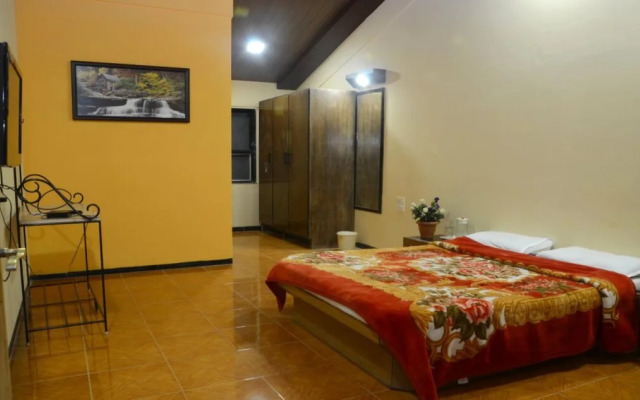Hotel Arya