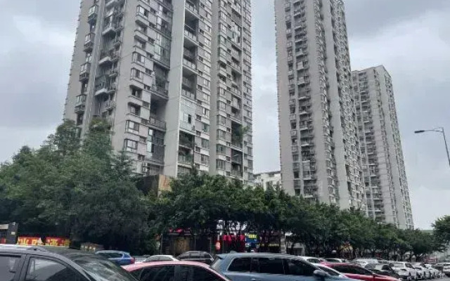 Tianyi Hotel (Chongqing Auto Expo Center Jinyu Subway Station Branch)