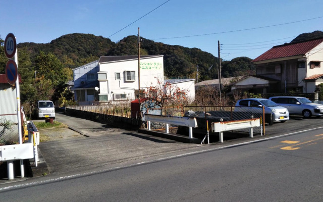 ペンション ラリー