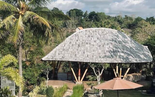 Tinggian Hill Retreat