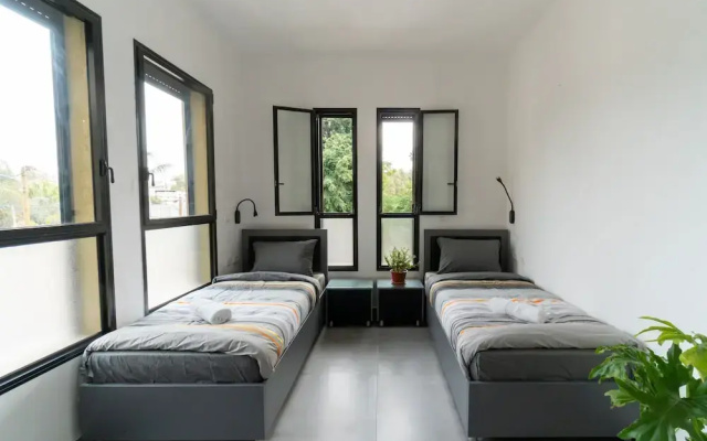 Nahal Oz 33