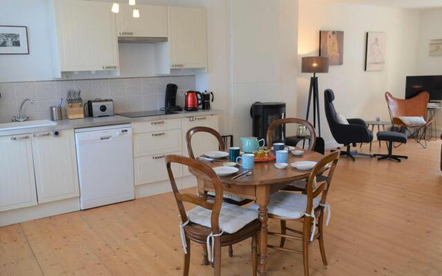 Charming Holiday Home Near the Beach, Locquirec