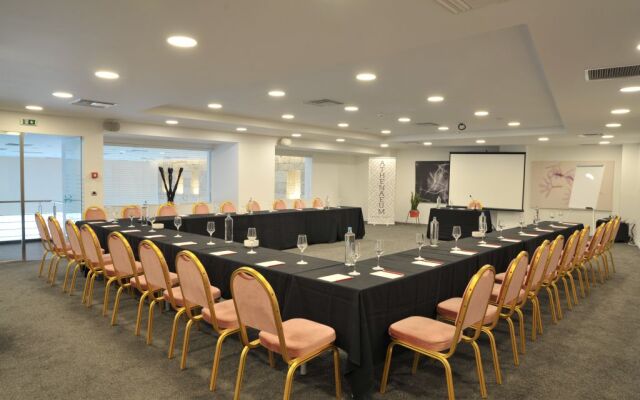 Athenaeum Grand Hotel