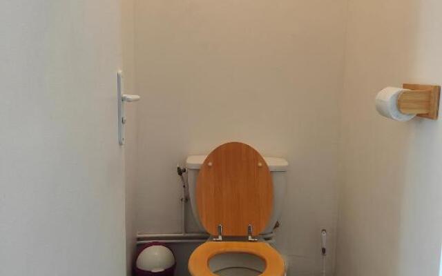 Bel appartement de 42 m2 , 1 chambre , climatisé.