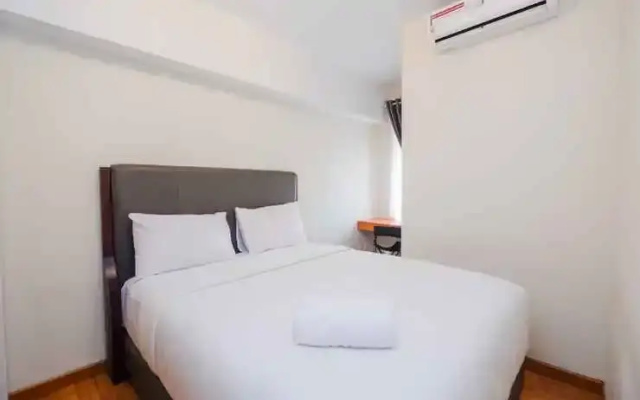 Homey 2BR with Pool View Apartment @ Springlake Summarecon By Travelio